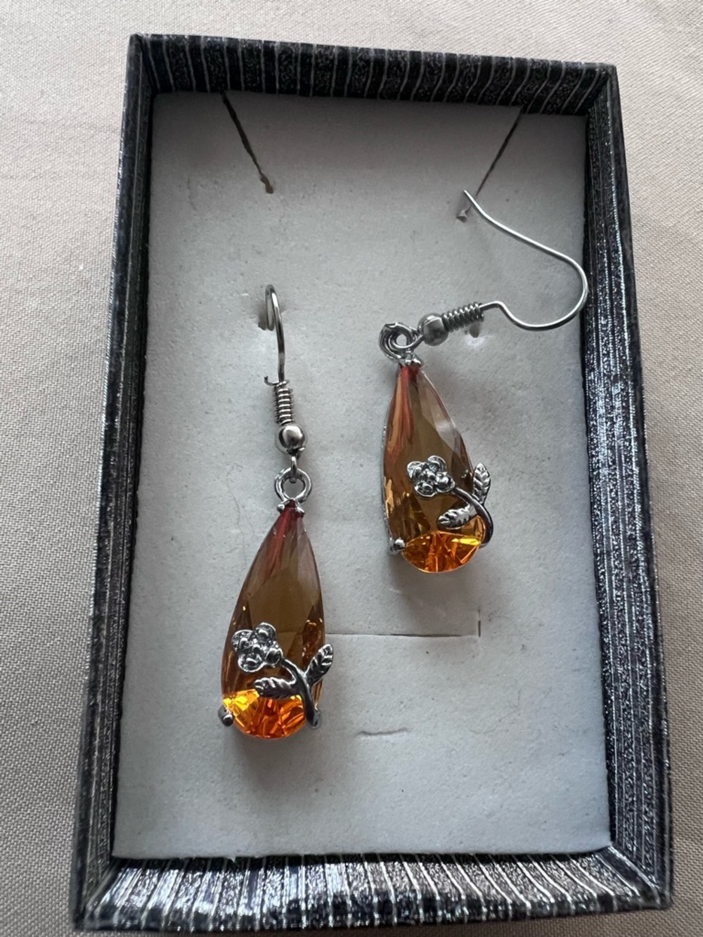 Amber Teardrop Earrings - Unbranded